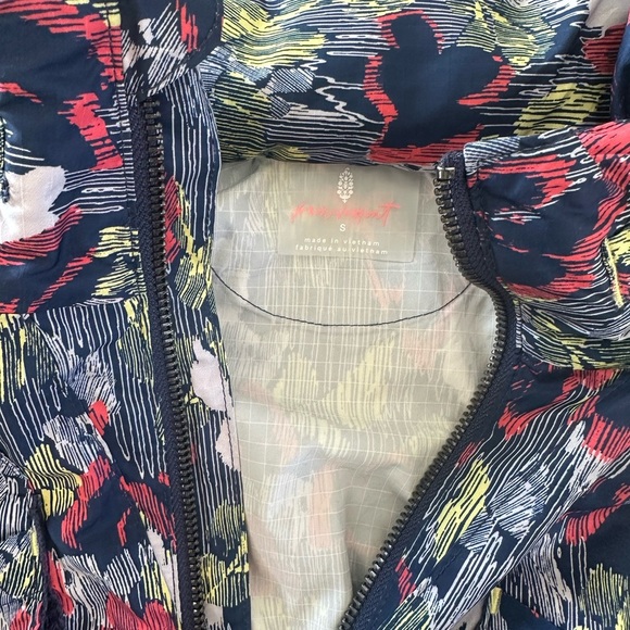 NWT Free People Movement Off The Grid Vest- Multiple Sizes Available​ - Picture 13 of 16